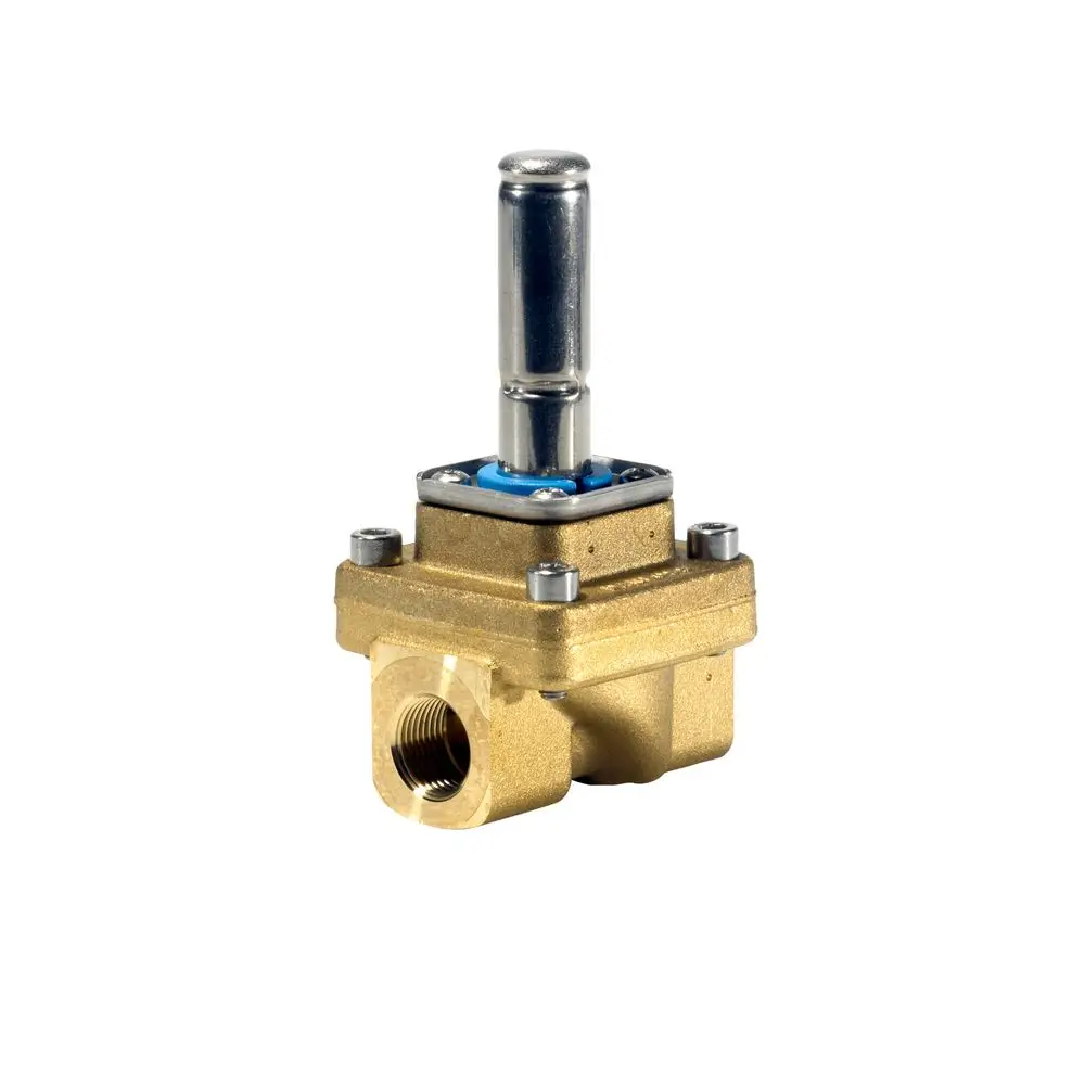 Danfoss Magnetventil mit einer Metalloberfläche und einem aufrechten Betätigungshebel, geeignet für Rohrleitungen mit einem Anschlussgewinde.
